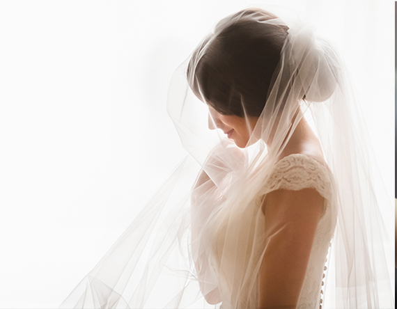 Abito da sposa elegante nell'atelier Blanco di Catania